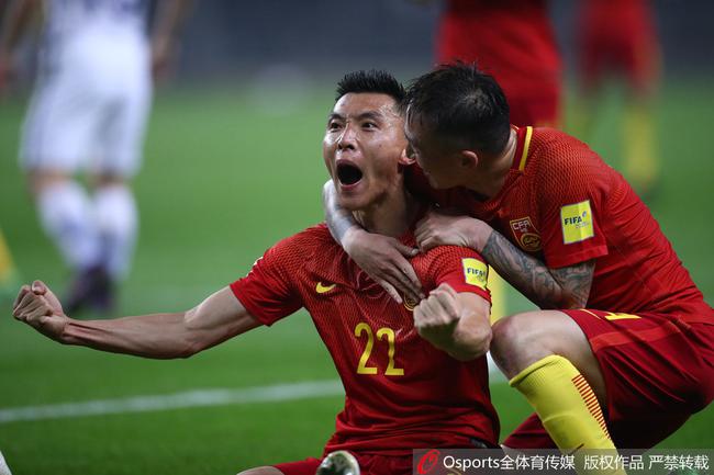 叶辰点了点头，说：能不能联系一下叶家在当地的势力，让他们提前帮我们把路封掉，我要给他们来一个瓮中捉鳖。